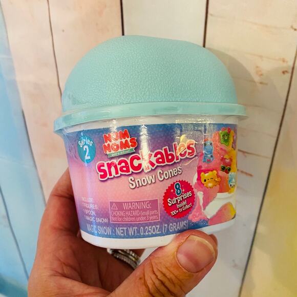 Num Noms Snackable Snow Cones Blue - Picture 1 of 2